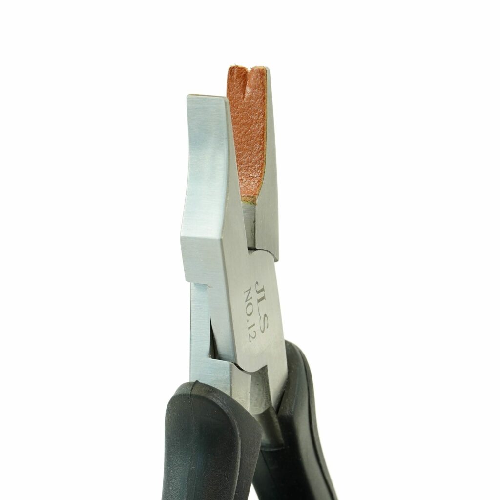 JLS Flute Pad Cup Aligning Pliers Closed Hole 251012 1