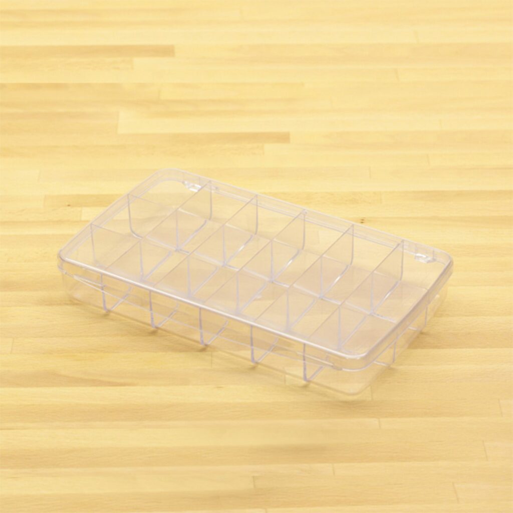 plastic box w 18 compartments large