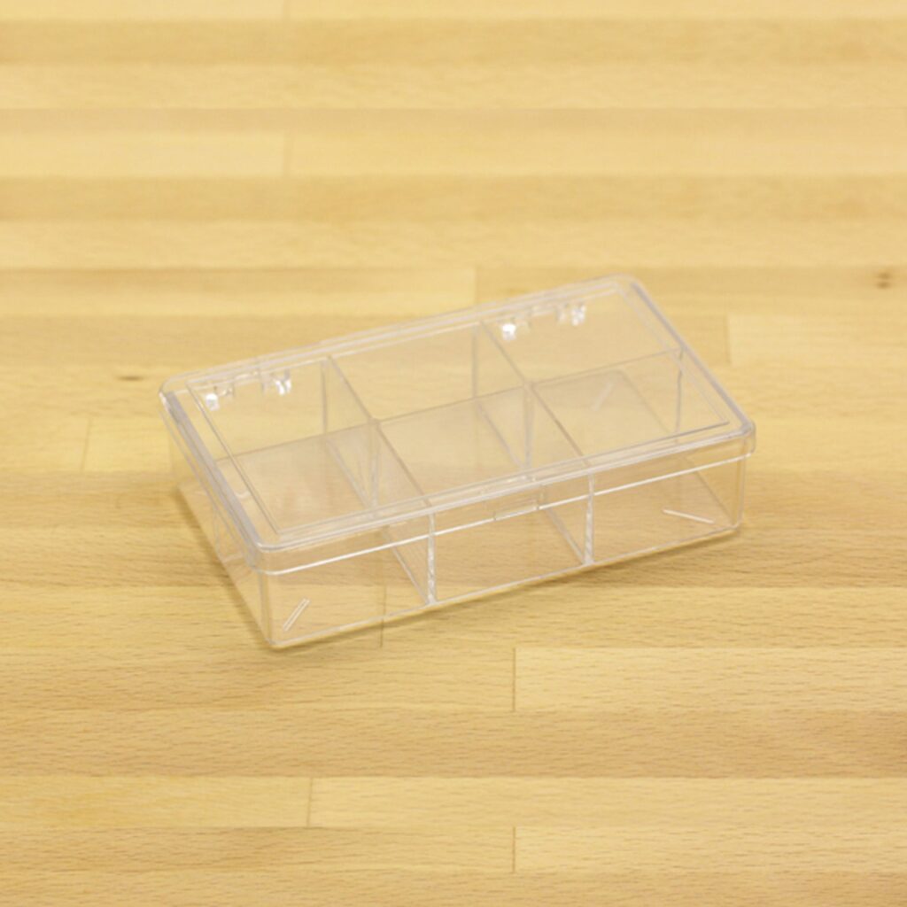 plastic box w 6 compartments