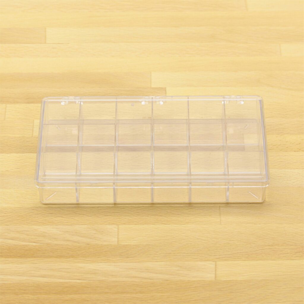 plastic box w18 compartments small