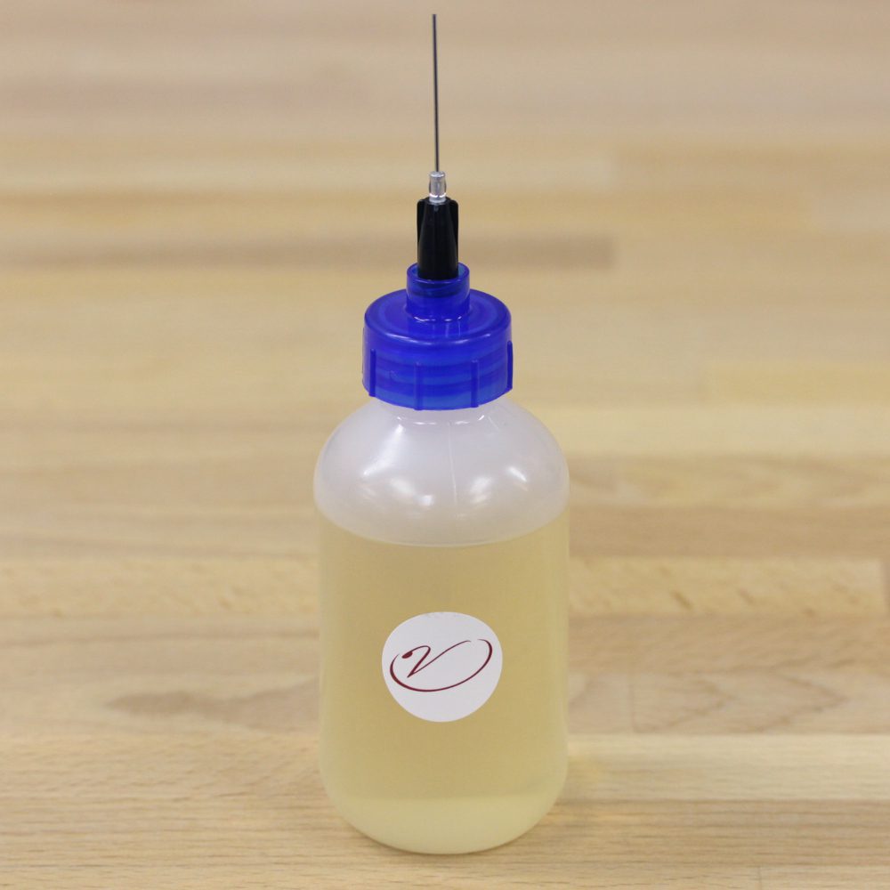 valentino 7 medium bench oil 2 oz needle oiler