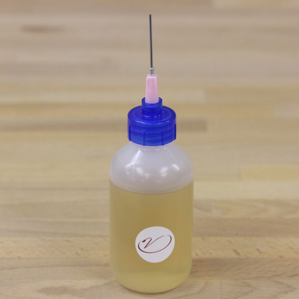 valentino 9 thick bench oil 2 oz needle oiler