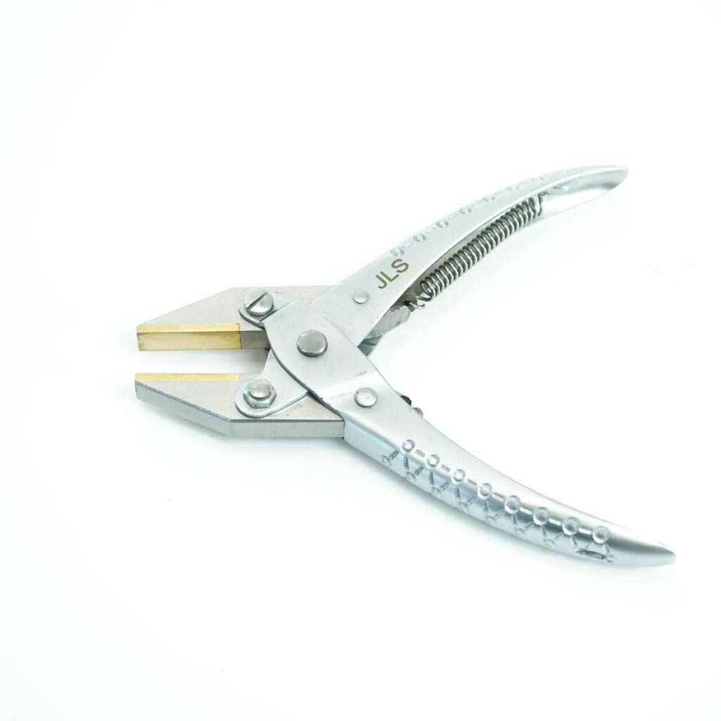 Brass Lined Flat Nose Smooth Jaw Parallel Pliers